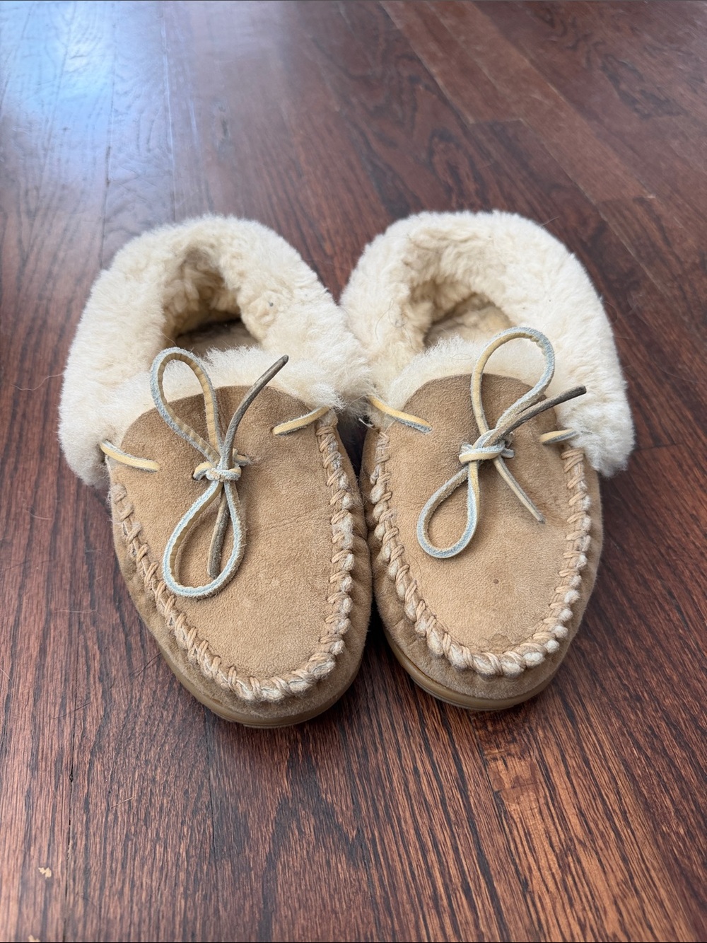 L.L.Bean Shearling-Lined Suede Moccasin Slippers - Tan Women’s Size 6